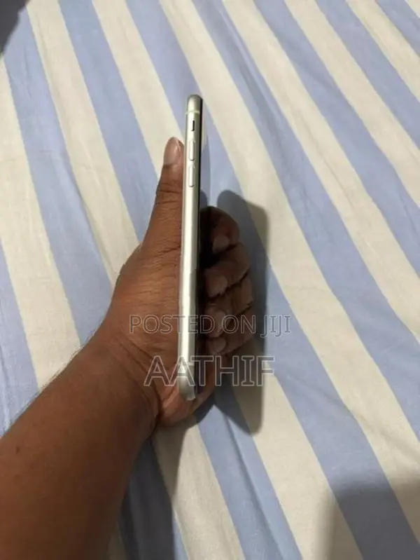 Apple iPhone 11 128GB (Used)