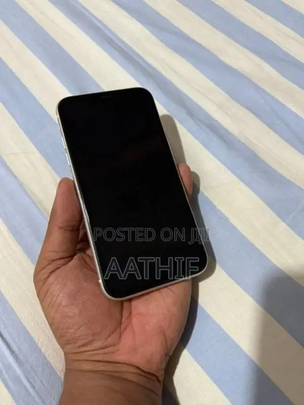 Apple iPhone 11 128GB (Used)