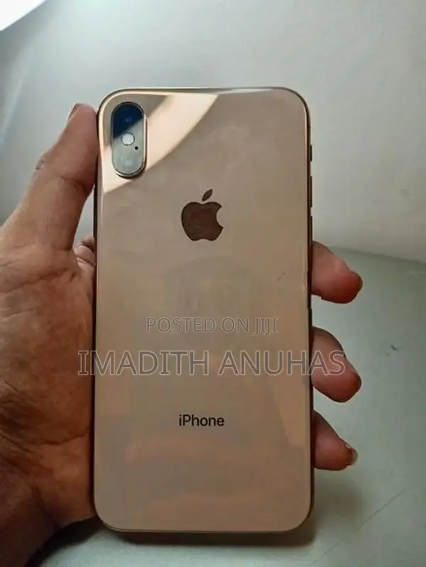 Apple iPhone XS (Used)