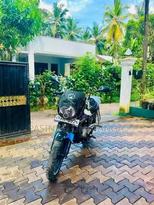 Bajaj Pulsar 180 2012