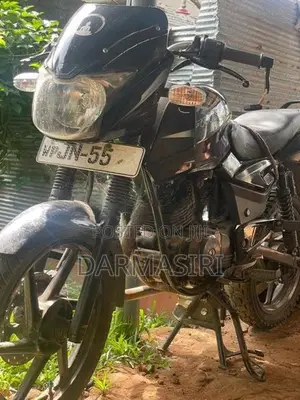 Bajaj Pulsar 150 2005