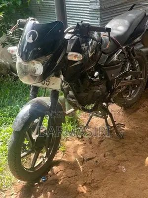 Bajaj Pulsar 150 2005