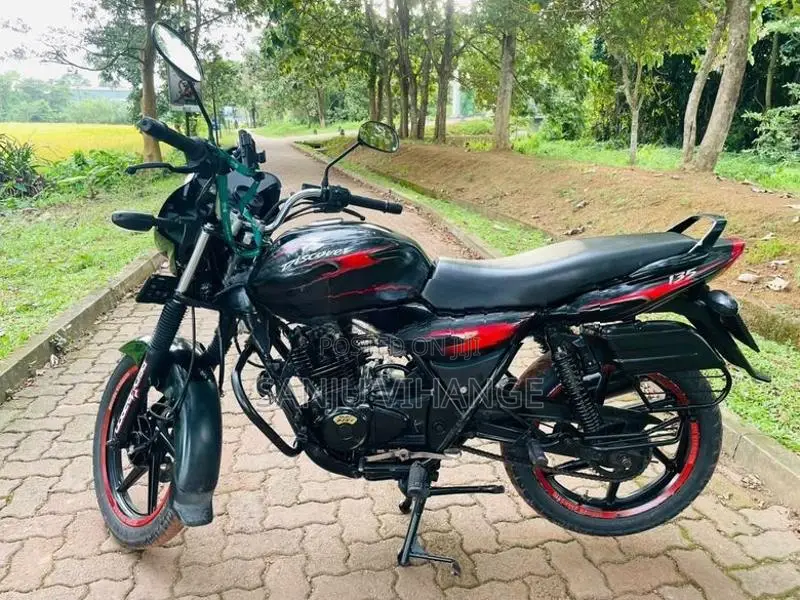 Bajaj Discover 2012
