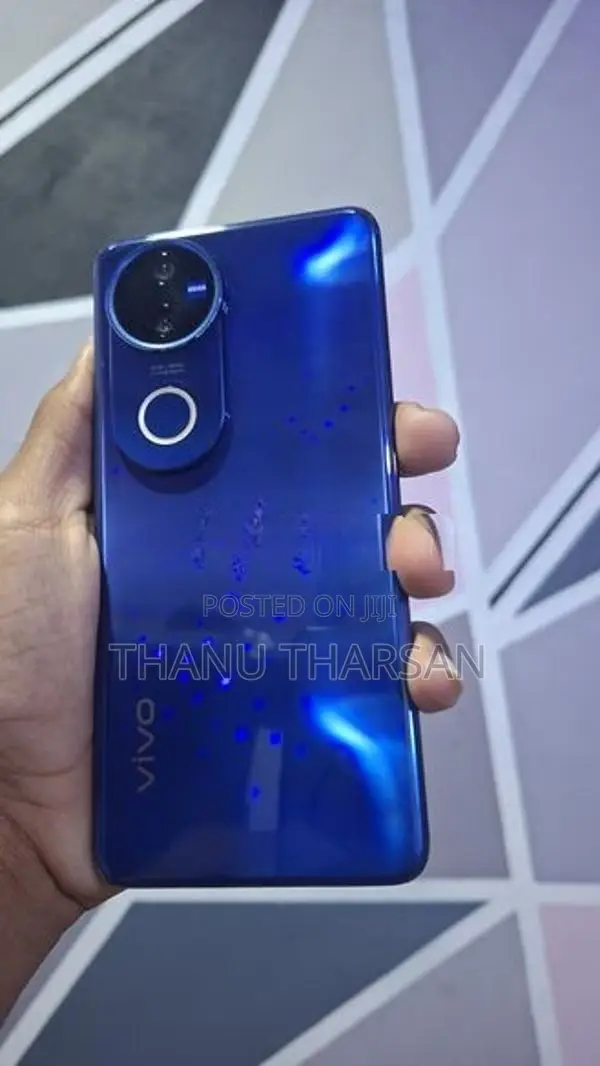 Vivo V50 (Used)