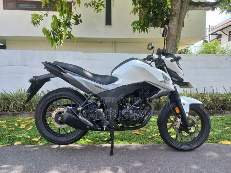 Honda CB Hornet 160R 2017