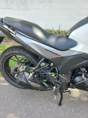 Honda CB Hornet 160R 2017