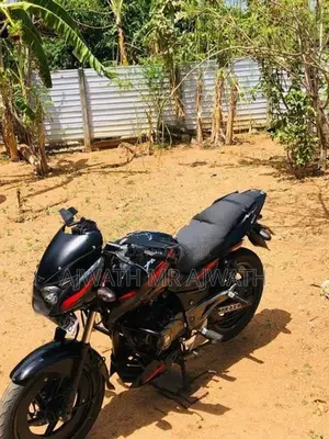 Bajaj Pulsar 180 2011