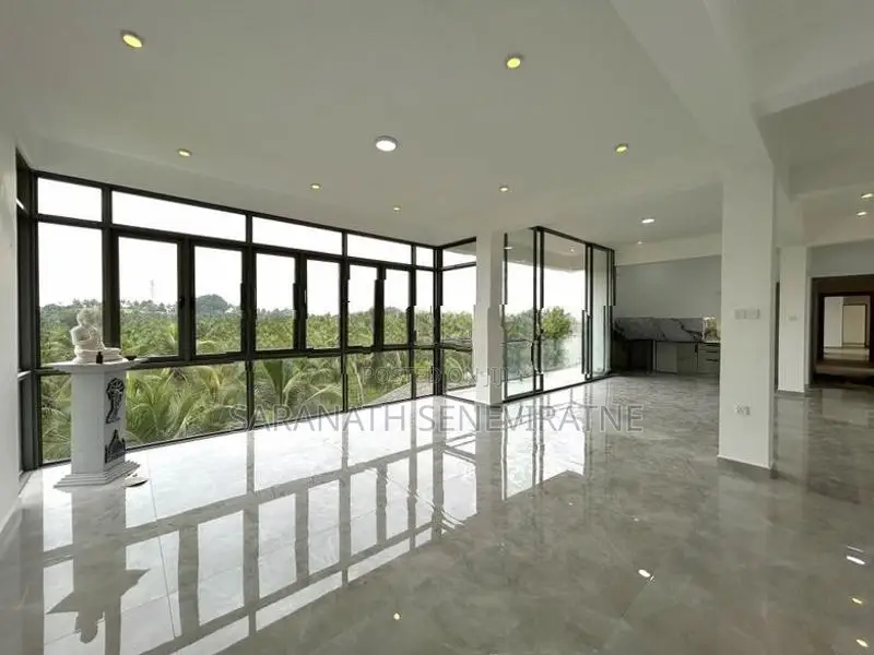 Apartment For Sale in Nittambuwa Gampaha