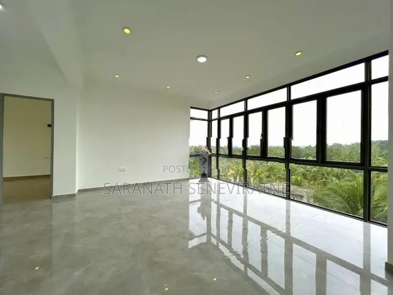 Apartment For Sale in Nittambuwa Gampaha