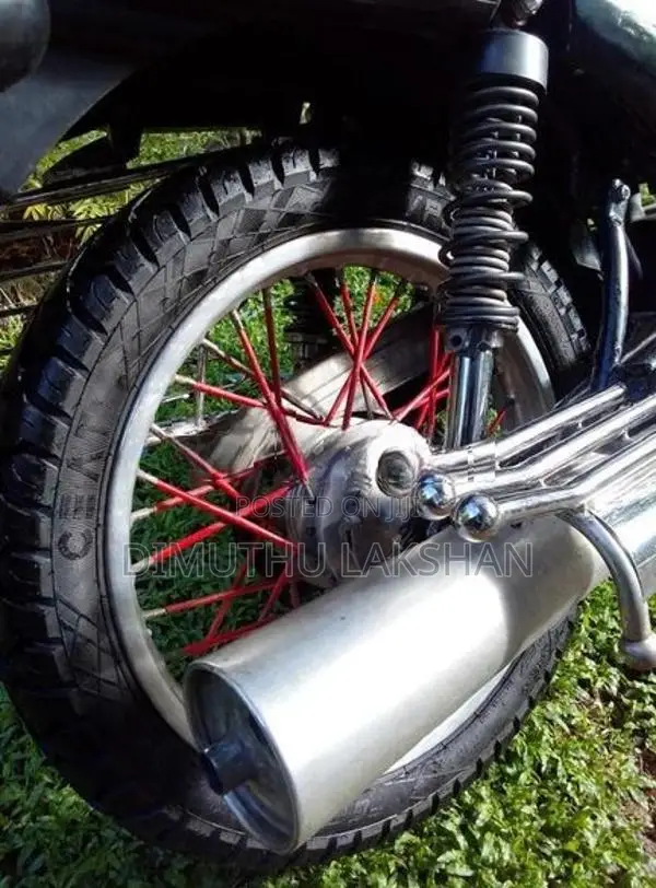 Bajaj CT100 2016
