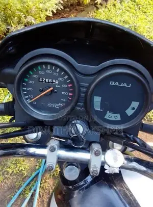 Bajaj CT100 2016