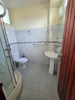 2 Br Apartment 4 Sale Mt. Lavinia