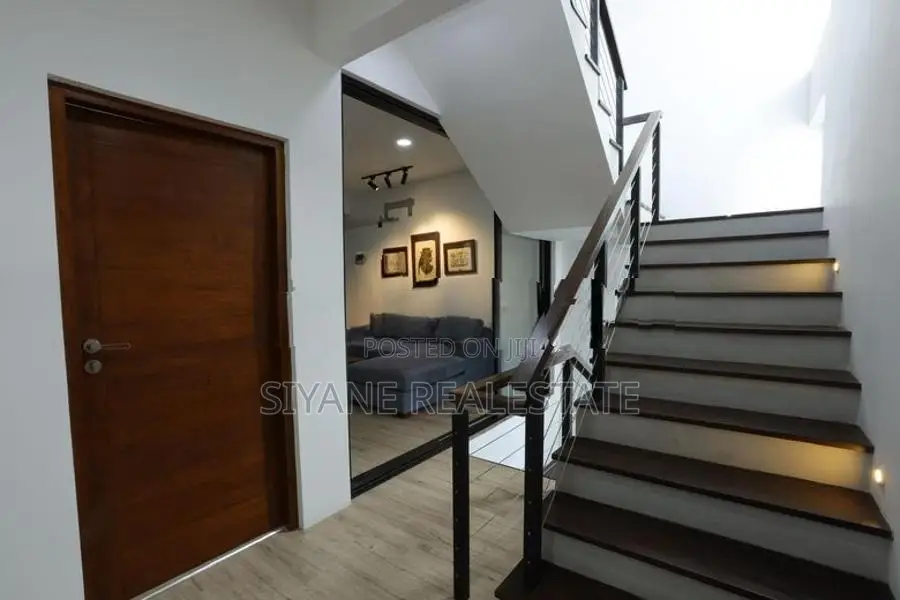 Luxury House For Sale – Kahathuduwa In Polgasowita