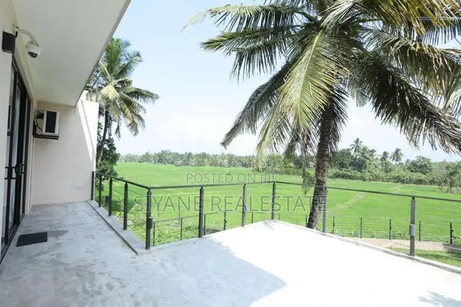 Luxury House For Sale – Kahathuduwa In Polgasowita
