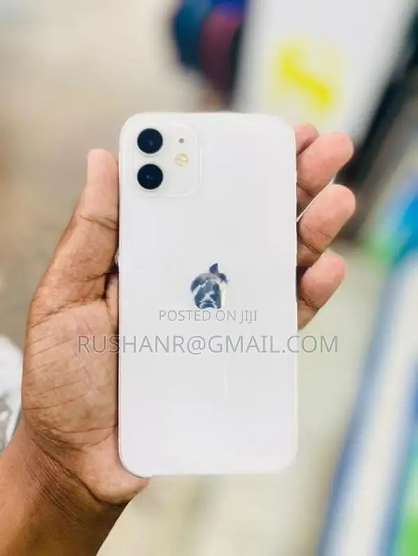Apple iPhone 12 (Used)