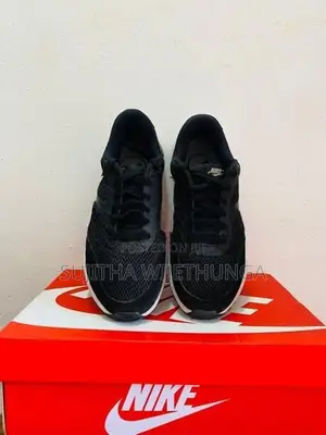 Nike Air Max Systm