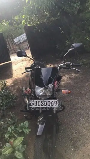 Bajaj Platina 100 ES Model 2016
