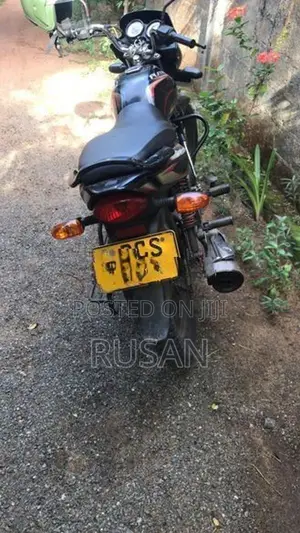 Bajaj Platina 100 ES Model 2016