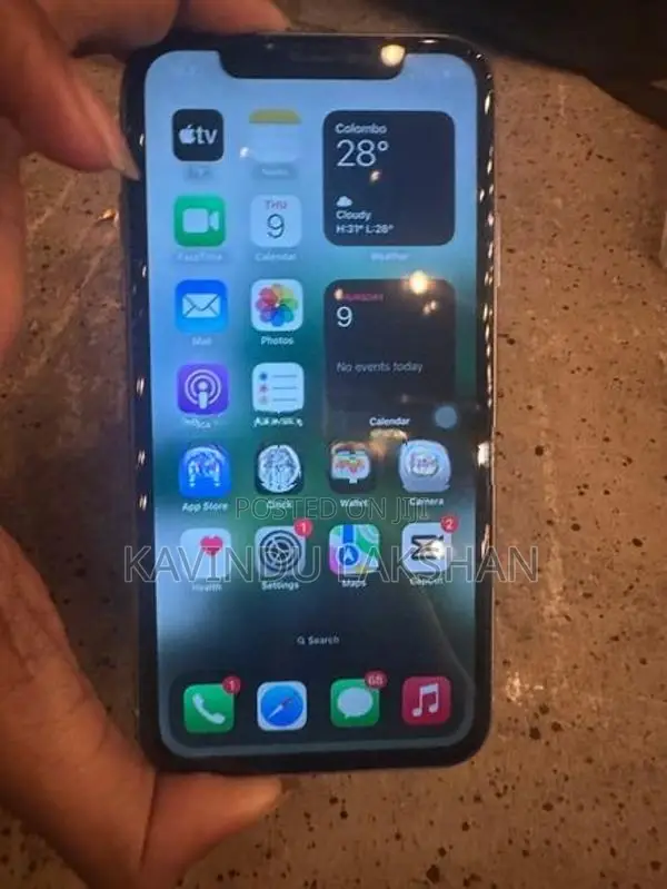 Apple iPhone XR (Used)