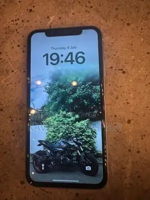 Apple iPhone XR (Used)