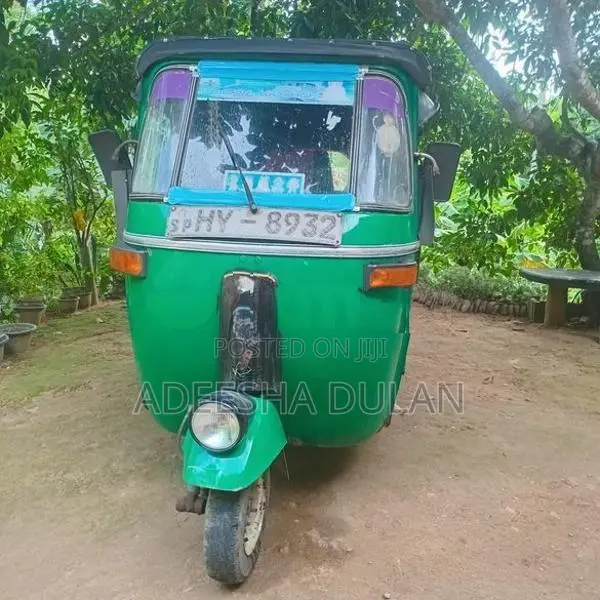 Bajaj RE 2004