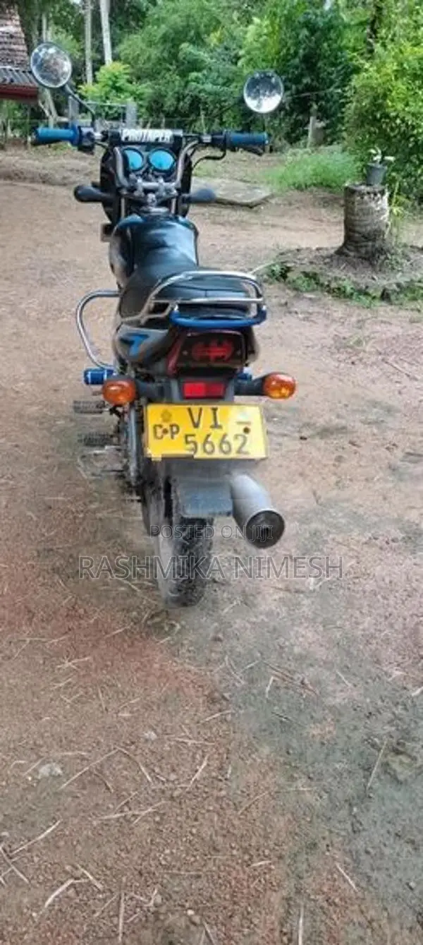 Bajaj CT100 2009