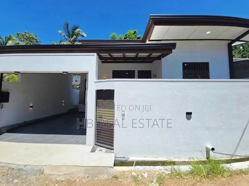 Newly Build Single Story House For Sale In Kesbewa