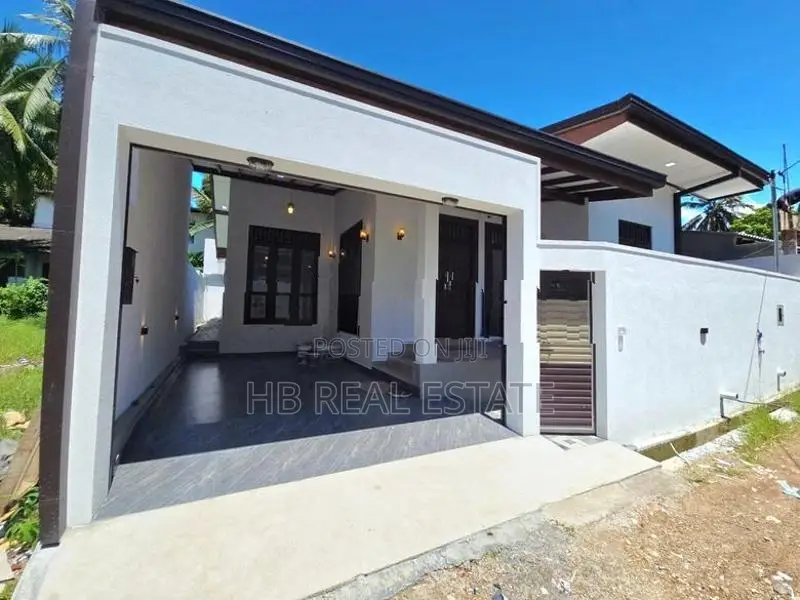 Newly Build Single Story House For Sale In Kesbewa