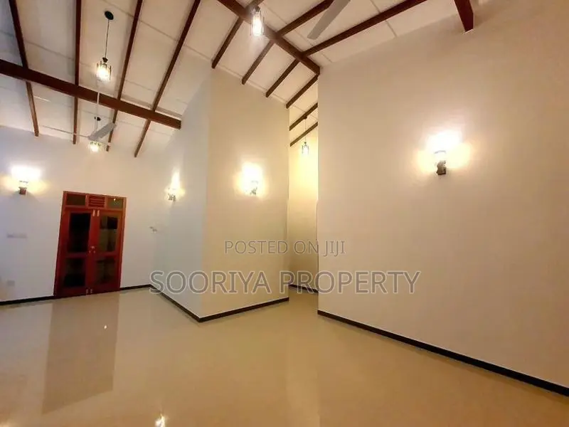Spacious Brand New House for Sale in Piliyandala