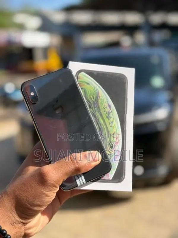 Apple iPhone XS (Used)