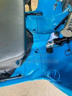 Bajaj RE Re205 2011