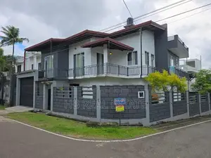 Almost Brand New Luxury Two Story House For Sale In Piliyandala