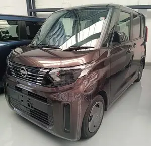 Nissan Roox 2024