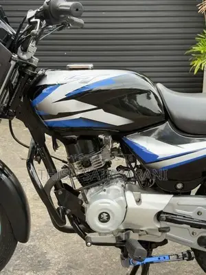 Bajaj CT100 2025