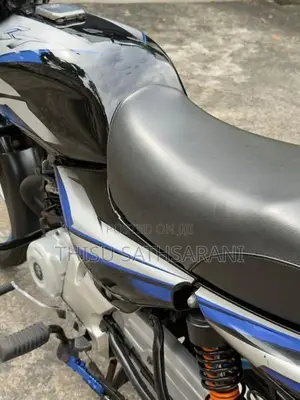 Bajaj CT100 2025