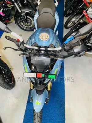 Bajaj Pulsar N160 Premium 2026