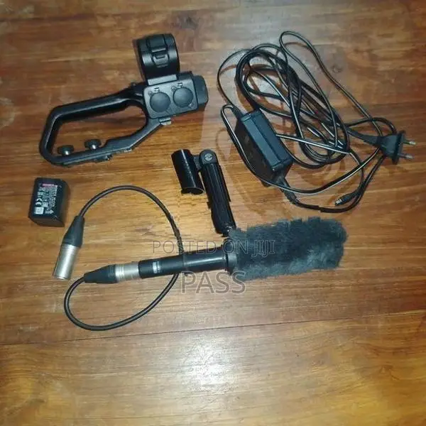 Sony PXW-X70 Professional XD Camera 4K - Digital Camcorder