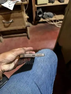Apple iPhone 16 Pro Max Dessert Titanium (Used)
