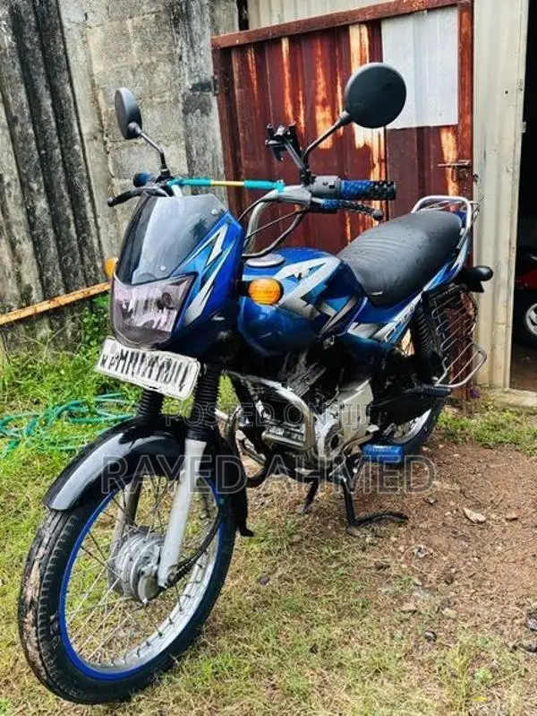 Bajaj CT100 2005