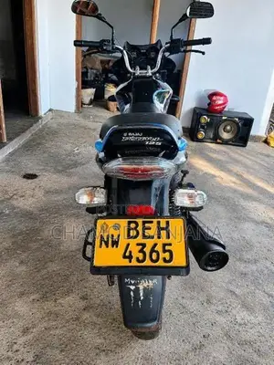 Bajaj Discover 125 2016