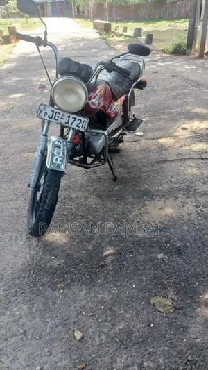 Bajaj Boxer 2006