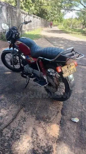 Bajaj Boxer 2006