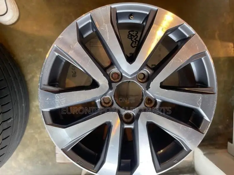 Toyota Land Cruiser Sahara 20 Inch Alloy Wheels