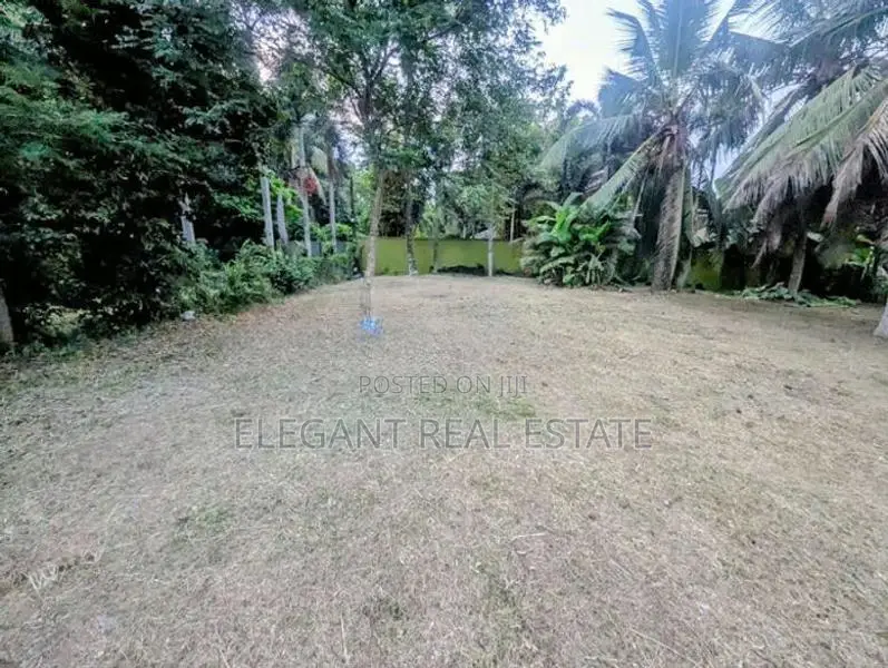 Land For Sale - 38 Perches In Thalawathugoda (A6823) Talawatugoda