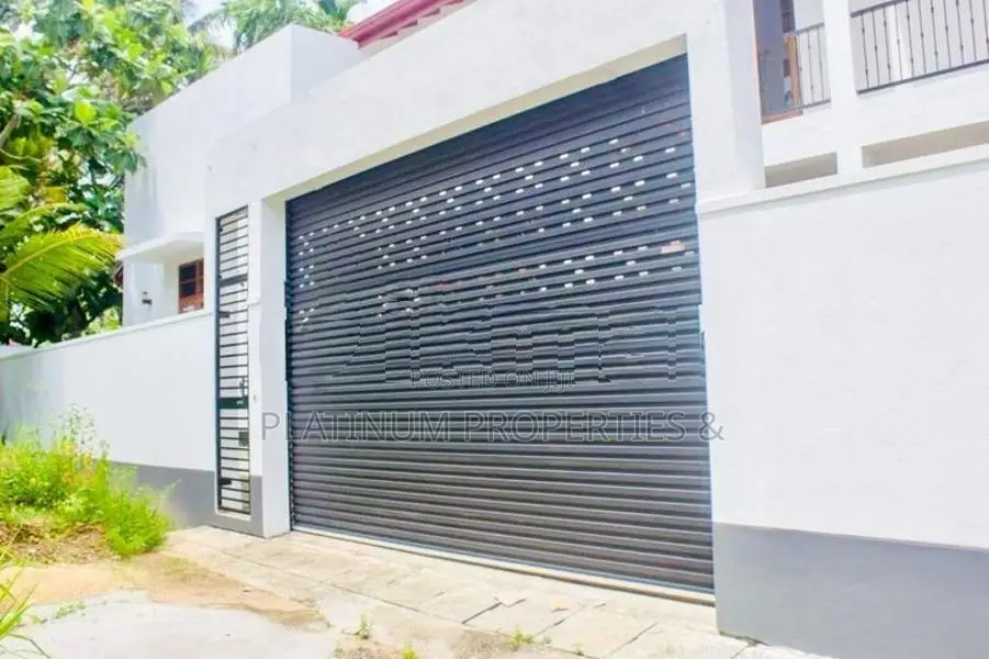Brand New Super Luxury 20P House For Sale In Boralesgamuwa