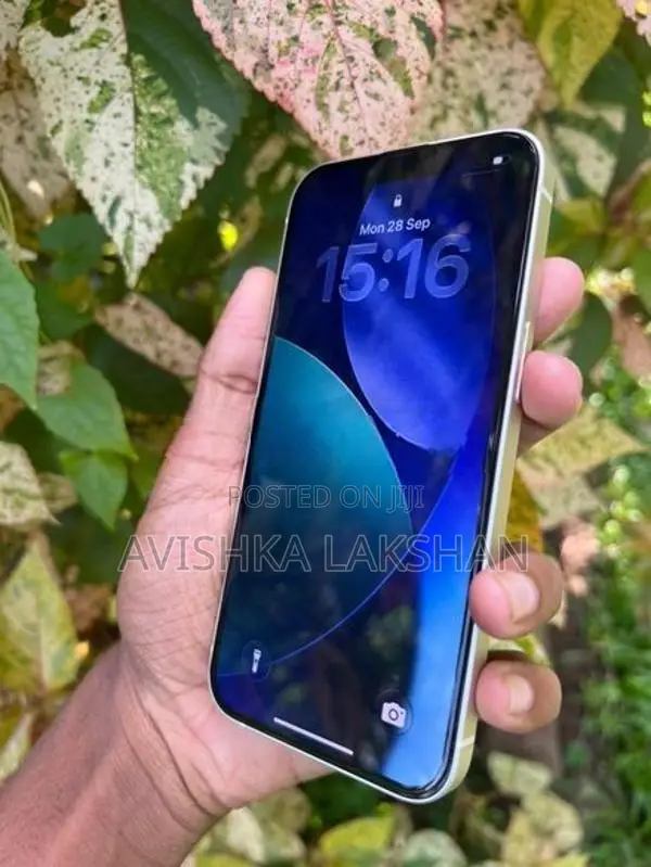 Apple iPhone 14 (Used)