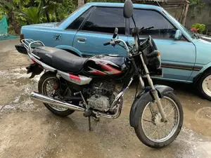 Bajaj CT100 2011