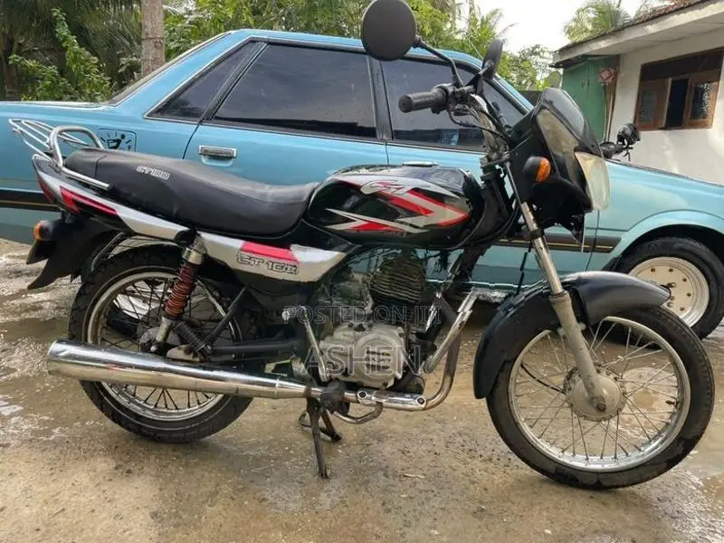 Bajaj CT100 2011
