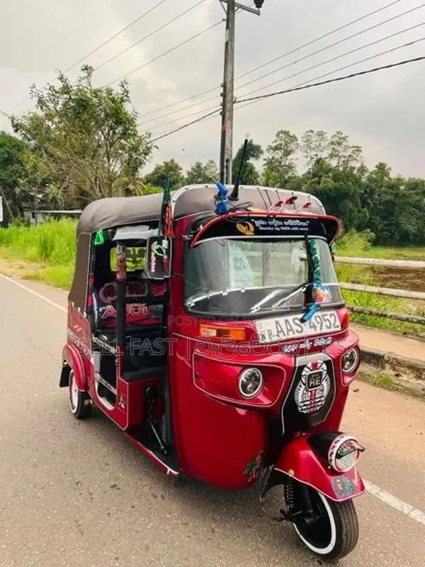 Bajaj RE Petrol 2014