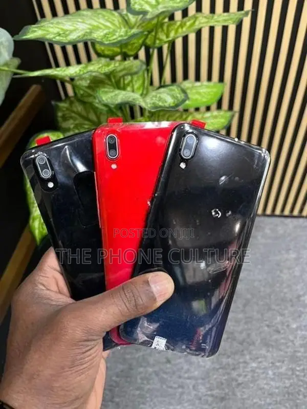 Vivo Y93 8GB 256GB (Used)